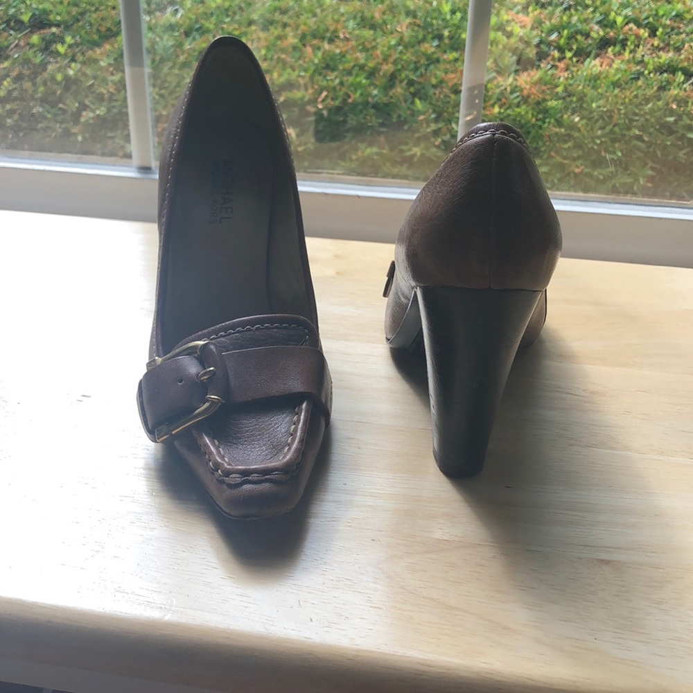 Shoes - Picture 2 of 2